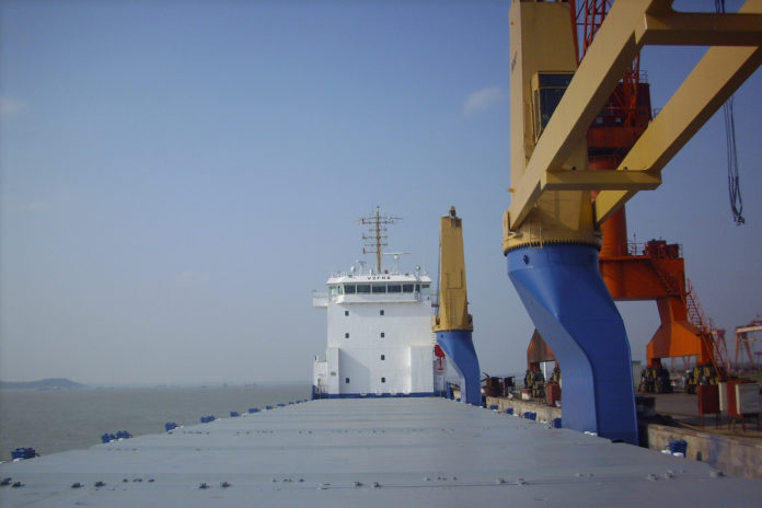 The larger part of the Flinter fleet consists of multipurpose vessels with a cargo capacity of up to 11,000 t