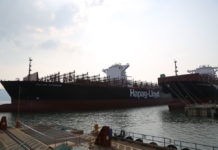 Hapag-Lloyd Neubauten Ausdockung