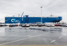 The »Auto Eco« is the first Pure Car and Truck Carrier (PCTC) with duel-fuel LNG in the world