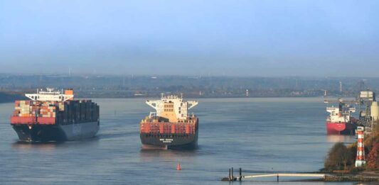 Hamburger Hafen, Containerschiffe, ConTex
