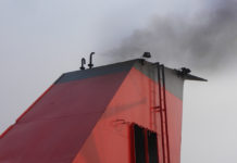 Schorstein, Symbolbild für Ship emissions NOx EU ETS Emissionshandel