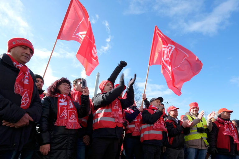 IG Metall und Arbeitgeber einigen sich auf Tarifabschluss