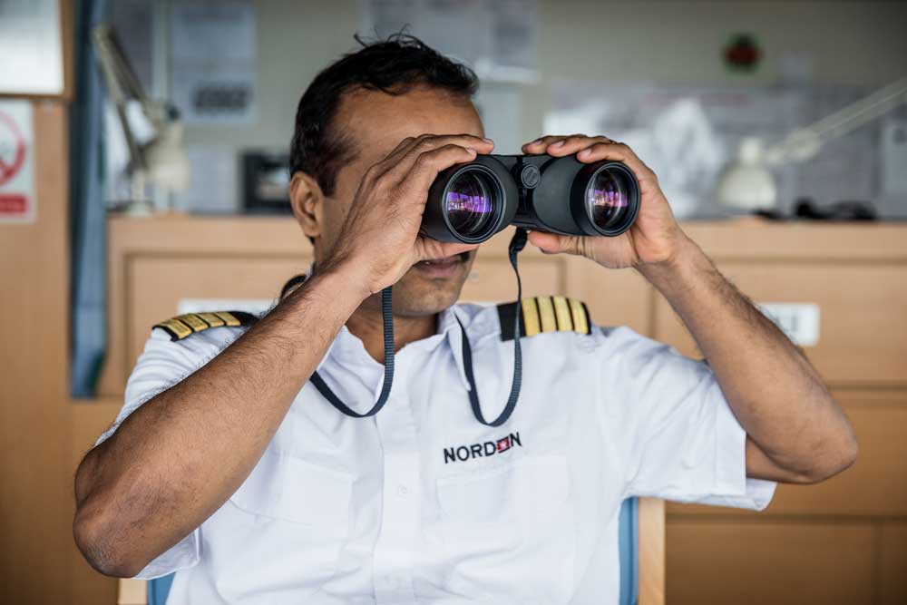 Seeleute, Offiziersmangel, Seemann, Kapitän, Captain, Brücke, Norden, Wache, Besatzung