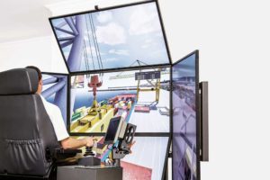 Der neuseeländische Hafen Port Nelson trainiert den Umschlag mit Kranen künftig an einem von Liebherr gelieferten Simulator