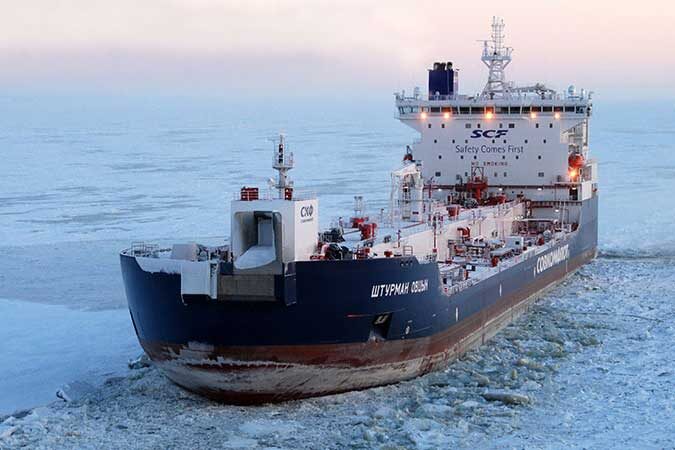 Die »Shturman Ovtsyn« ist ein Rohöl Tanker von Sovcomflot mit Eisklasse