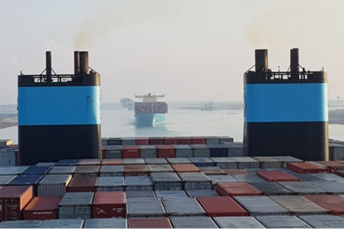 Maersk exhaust Mette Maersk Schiffsemissionen Panamkanal