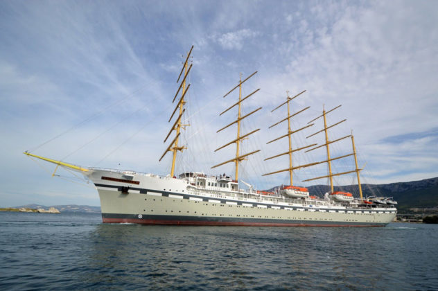 Flying Clipper Star Clippers