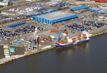 Samskip Containerdiest in Cuxhaven, Häfen, Niedersachsen