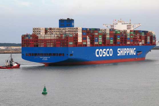Die »Cosco Shipping Star« mit einer Kapazität für 21.237 TEU beim Erstanlauf in Zeebrugge