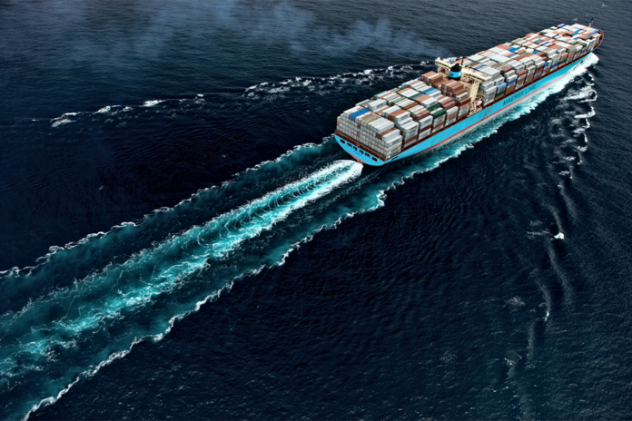 Maersk Containerschiff speed