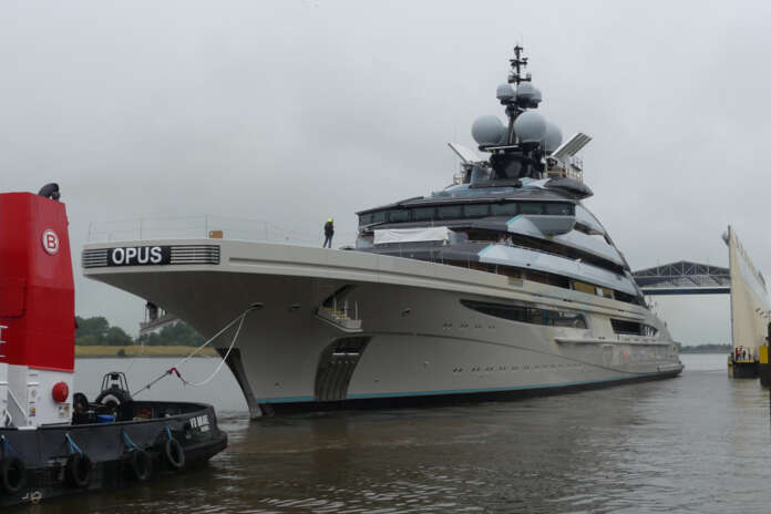 Opus, Yacht, Lürssen