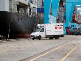 Wrist-truck-in-Algeciras-web-1