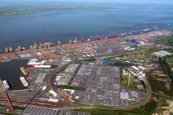 Bremerhaven, Containerterminal, Stromkaje