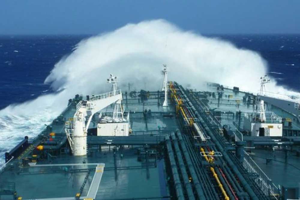 Produktentanker, Tanker