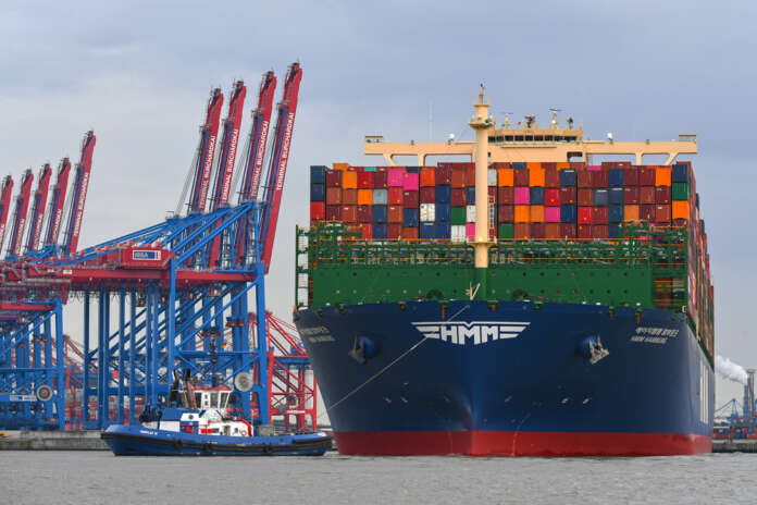 Hamburg, Hafen, HHLA, HMM Containerschiff