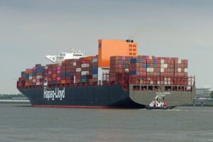 Hapag-Lloyd Containerschiff Ulsan Express mit Scrubber, Symbolbild THE Alliance