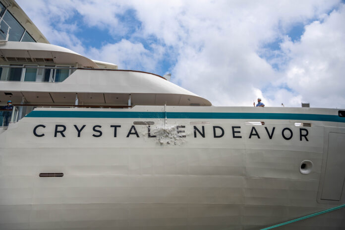 MV Werften, Crystal Endeavour