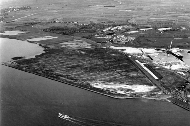 k1968 Erster Spatenstich für den Bau des heutigen Container Terminals I