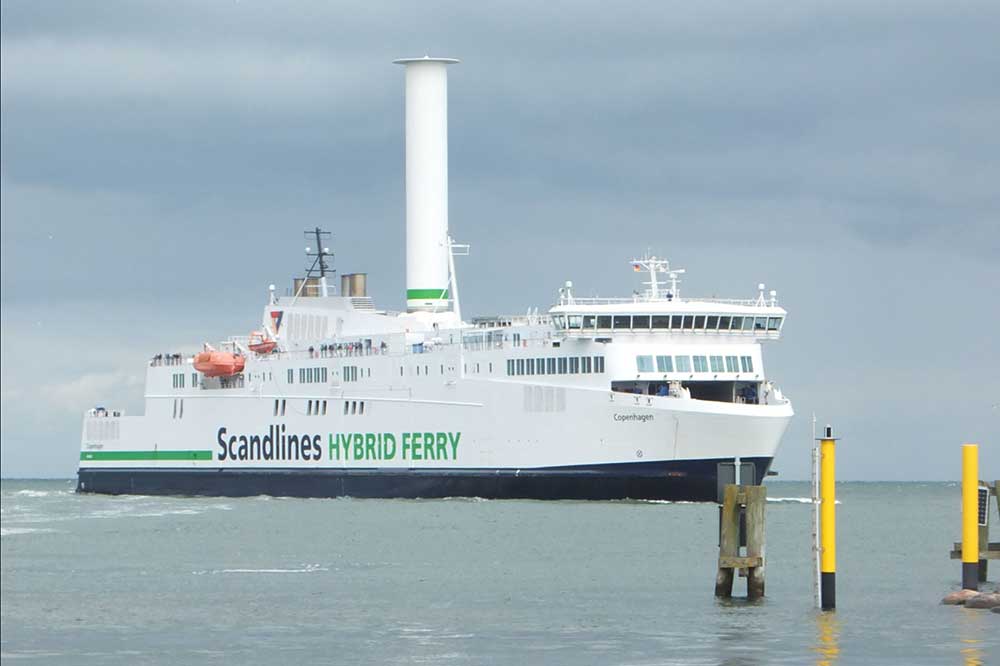 Scandlines-Copenhagen-mit-Norsepower-Rotorsegel