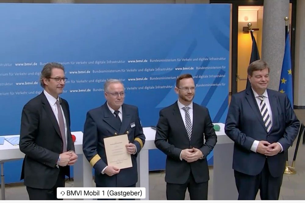 (v.l.): Andreas Scheuer, Hans-Werner Monsees, Robby Renner und Enak Ferlemann © BMVI