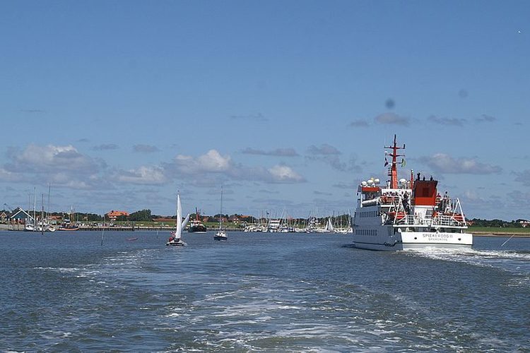 Faehre, Spiekeroog