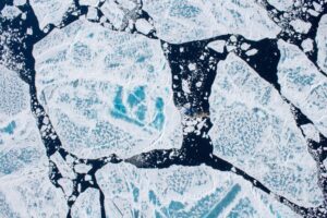 Forschungsschiff „Polarstern“ driftet im Eis