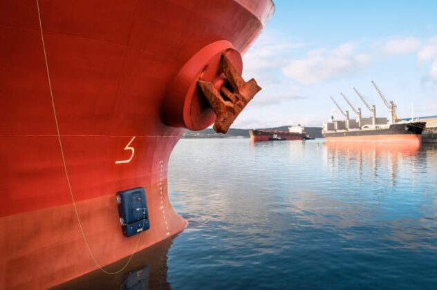 Ocean Solution Award supporting innovation at Nor Shipping Jotun HullSkater in action