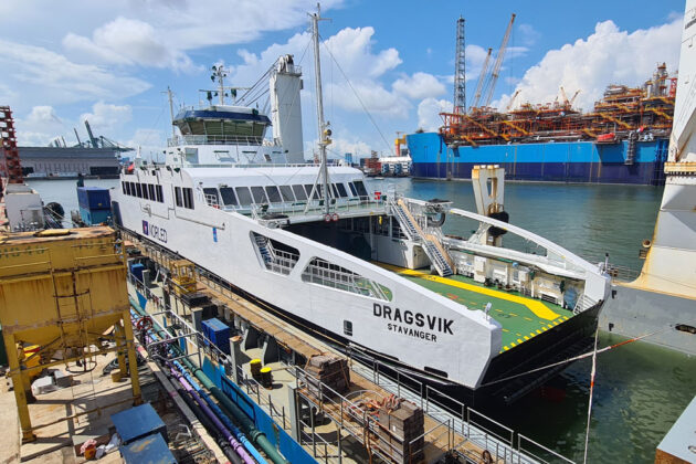 Norled Sambcorp Loading of 2nd Ropax ferry Dragsvik onboard dry tow transport