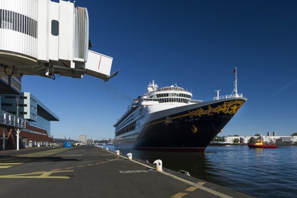 PTA-Amsterdam-Kreuzfahrtschiff