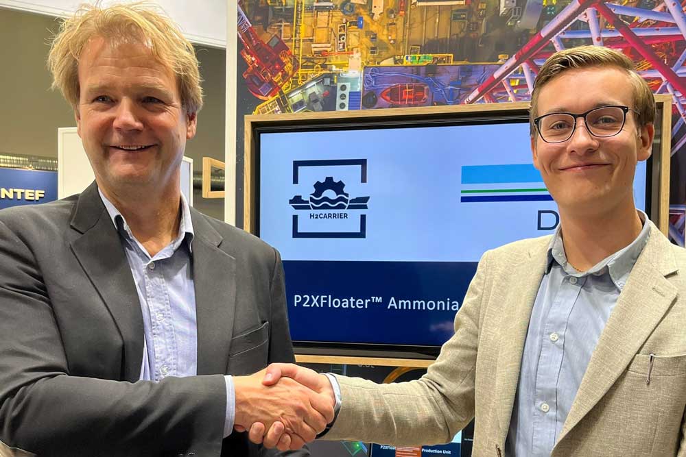 (v.l.): Erik Henriksen (Director of Business Development - Offshore Classification, DNV) und Sebastian Kihle (Chief Technology Officer, H2Carrier) © DNV