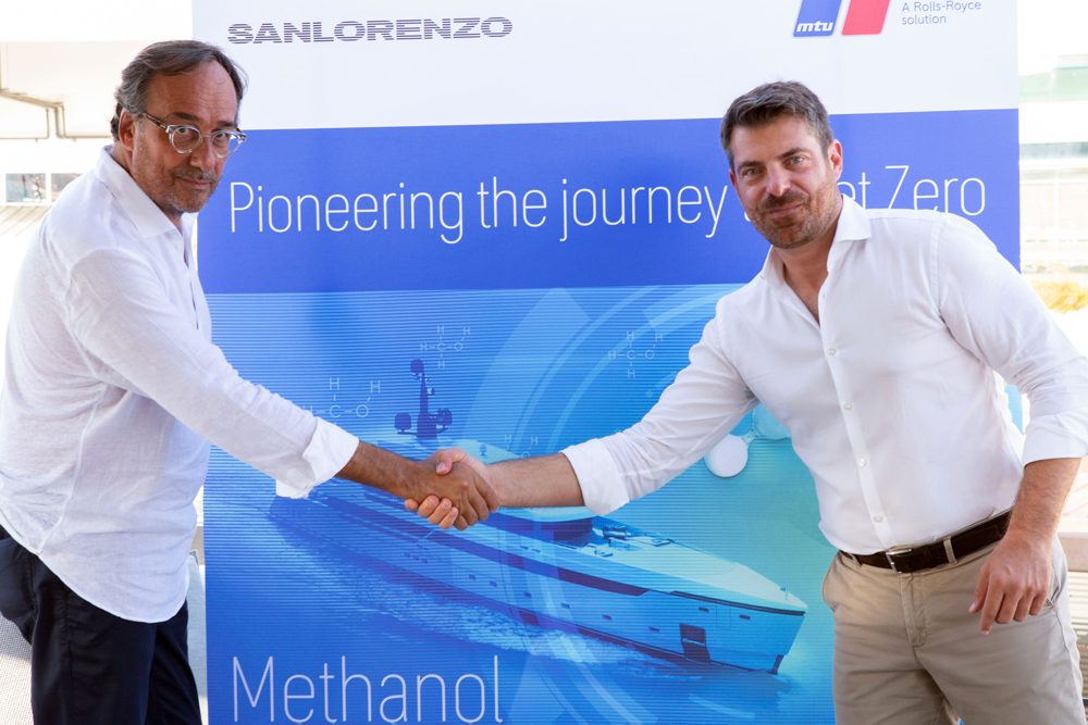 Massimo Perotti (li.), CEO von Sanlorenzo, und Gianluca Bononi, Deputy Head Rolls-Royce Power Systems © Rolls-Royce