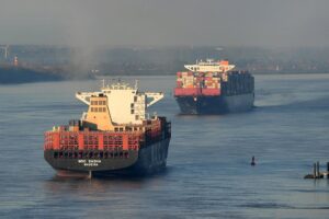 Maersk, Raten, Elbe