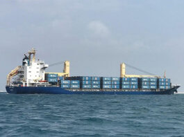 Containerschiff von RCL-Regional Container Lines