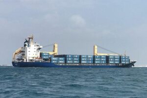 Containerschiff von RCL-Regional Container Lines