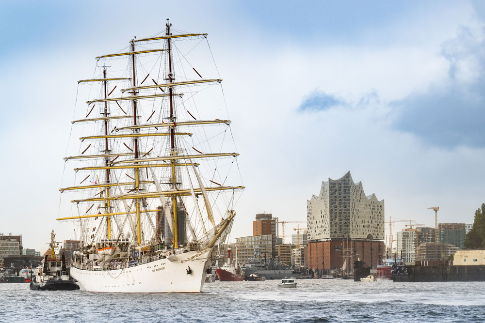 Besucht den Hamburger Hafengeburtstag: das Segelschulschiff »Dar Młodzieży«
