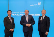 Der Vorstand der Duisport-Gruppe bei der Bilanzpressekonferenz (v.l.): Carsten Hinne, Markus Bangen und Lars Nennhaus © krischerfotografie