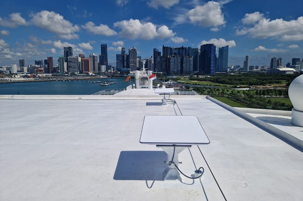 Starlink Terminal auf Schiff