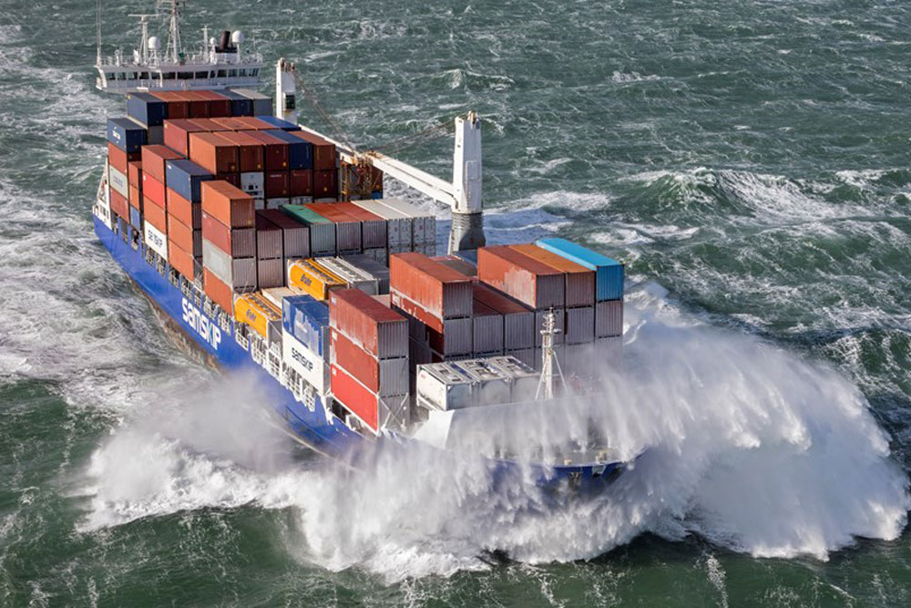 Die »Helgafell« kann bis zu 909 Container laden