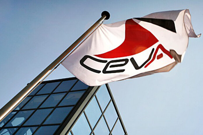 Fahne vor Gebäude von Ceva Logistics