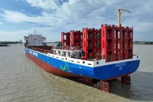 Cosco, Elektro, Nbosco, Containerschiff, Batterien