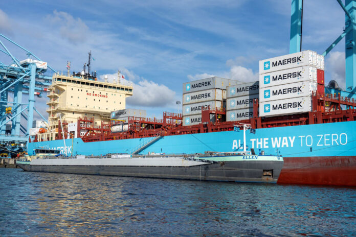 Maersk-Schiff hat erstmals grünes Methanol in Rotterdam gebunkert