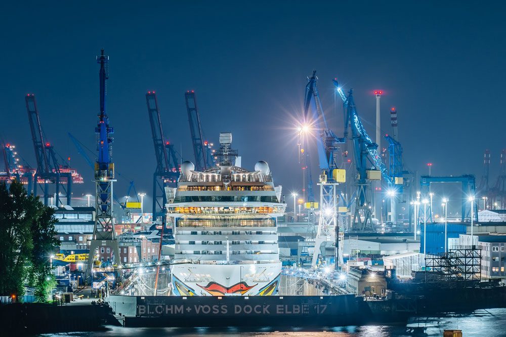 »Aida Sol« bei Blohm+Voss im Trockendock