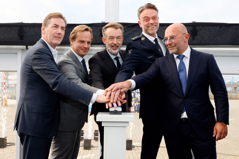 CER Inbetriebnahme im Hafen von Rotterdam