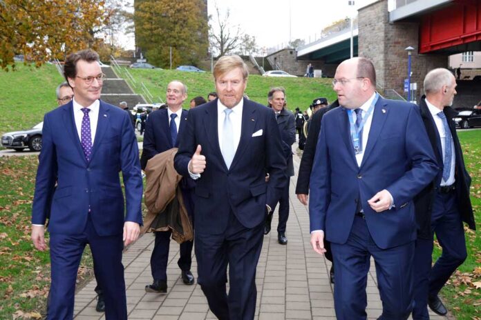 Duisburg, Rotterdam, Willem-Alexander, Wüst, Bangen