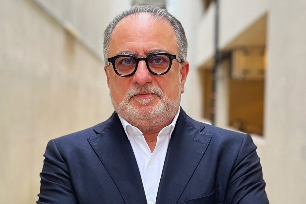 Metis, Panos Theodossopoulos
