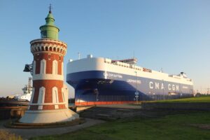 CMA CGM Daytona, Car Carrier, Auto, RoRo, Bremerhaven, Weser, Leuchtturm