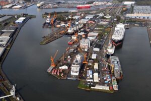 Lloyd Werft, Bremerhaven, Konverterplattformen
