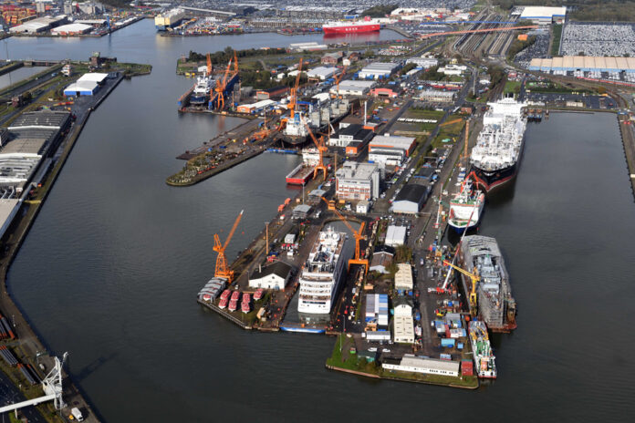Lloyd Werft, Bremerhaven, Konverterplattformen