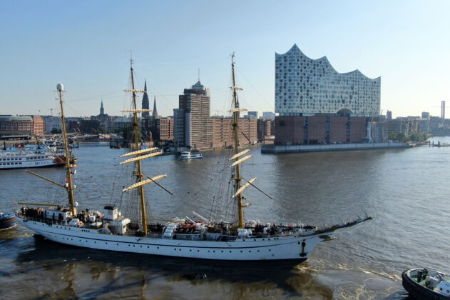 Gorch Fock, Segelschiff, Hamburg, Werft, NVL, Lürssen