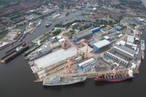 Auf dem Areal von EWD sollen im Emder Hafen perspektivisch Schiffe recycelt werden.